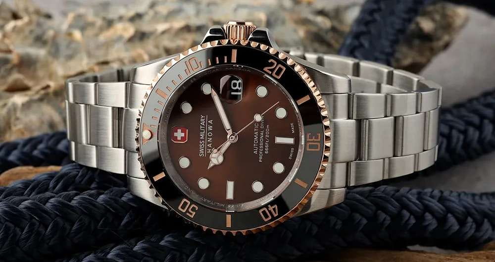 Swiss Military Hanowa Swiss Military Hanowa Sealord SMWGL0006360 механические мужские часы часы крупный план коричневый циферблата