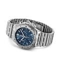 Breitling Breitling Chronomat B01 42 Frecce Tricolori Limited Edition AB01344A1C1A1, chronomat швейцария мужские часы на браслете нержавеющая сталь боковой вид