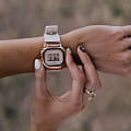Casio Casio G-Shock GM-S5600UPG-4ER GM наручные женские часы фото под углом.