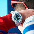 Casio Casio G-Shock GA-110WG-7A GA-110 наручные мужские часы фото под углом.