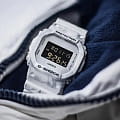 Casio Casio G-Shock DW-5600GC-7 — наручные мужские часы наручные часы в перспективе черный циферблат