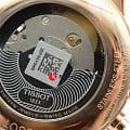 Tissot T0994273603800 мужские часы застежка крупным планом