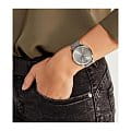 Casio LTP-E157M-7AEF кварцевые женские часы часы крупный план серебристый циферблата