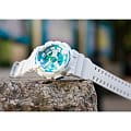 Casio Casio G-Shock GA-110WG-7A мужские часы зеленый циферблат на запястье