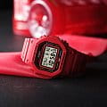 Casio Casio G-Shock DW-5600EP-4 DW-5600 наручные мужские часы фото под углом.