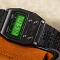 Casio Casio Vintage A1100B-1EF, vintage япония мужские часы на браслете нержавеющая сталь с ip-покрытием боковой вид