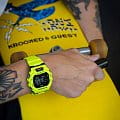 Casio Casio G-Shock GBD-200-9DR (GBD-200-9) G-SQUAD наручные мужские часы фото под углом.