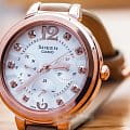 Casio SHE-3048PGL-7B наручные женские часы застежка крупным планом
